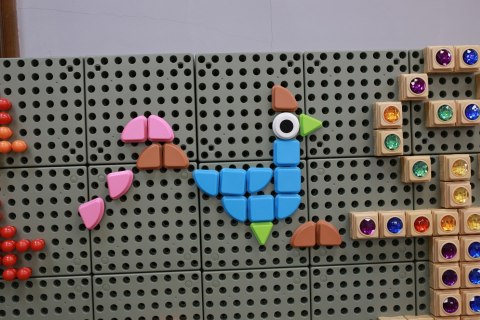 Masterkidz MASTERKIDZ Zestaw Kołeczki w kształcie figur geometrycznych 64szt do tablic STEM Masterkidz MASTERKIDZ Zestaw Kołeczki w kształcie figur geometrycznych 64szt do tablic STEM