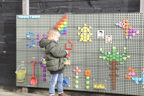 Masterkidz MASTERKIDZ Zestaw Kołeczki w kształcie figur geometrycznych 64szt do tablic STEM Masterkidz MASTERKIDZ Zestaw Kołeczki w kształcie figur geometrycznych 64szt do tablic STEM
