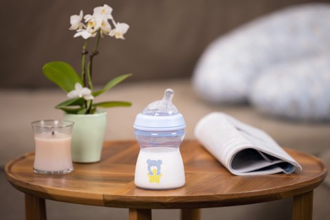 CHICCO 00081323200000 Butelka NF plastikowa 2m+ 250 ml boy CHICCO 00081323200000 Butelka NF plastikowa 2m+ 250 ml boy